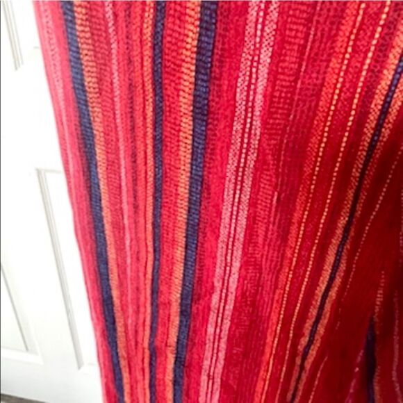 Monteau red striped collared sleeveless top - Picture 7 of 14